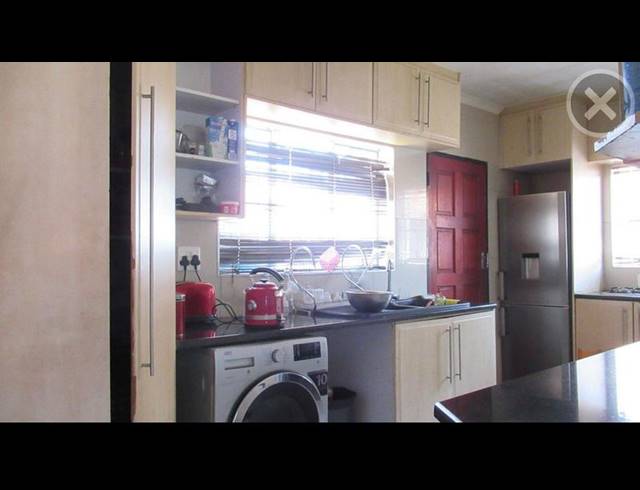 3 BEDROOM HOUSE FOR SALE IN LENASIA SOUTH